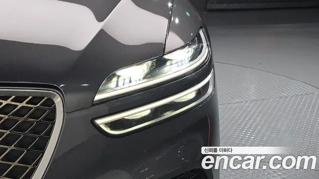 Genesis GV70 — Фото автомобиля 7