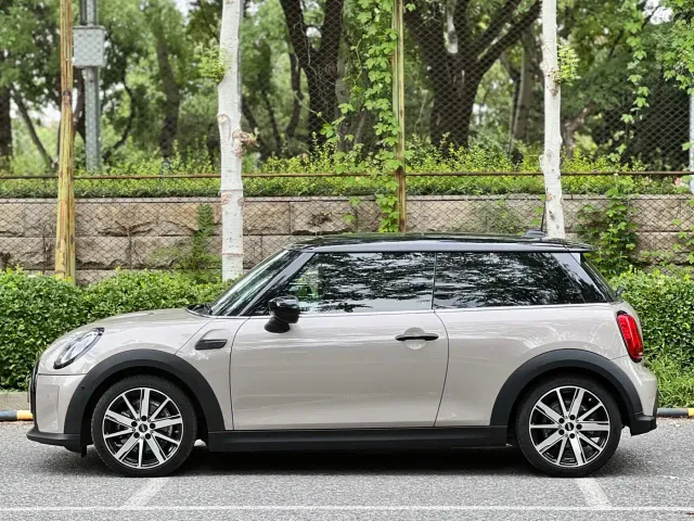 MINI Hatch — Фото автомобиля 15