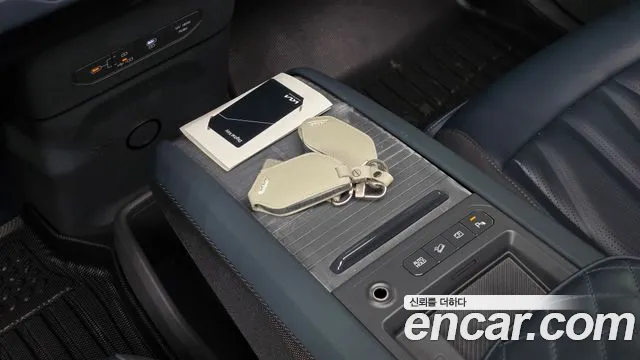 Kia EV9 — Фото автомобиля 30