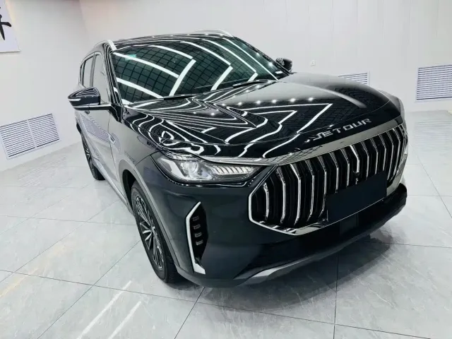 Jetour X70 Plus — Фото автомобиля 3