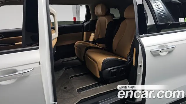 Kia Canival Carnival 4 поколение Дизель 7 мест Signature — Фото автомобиля 10