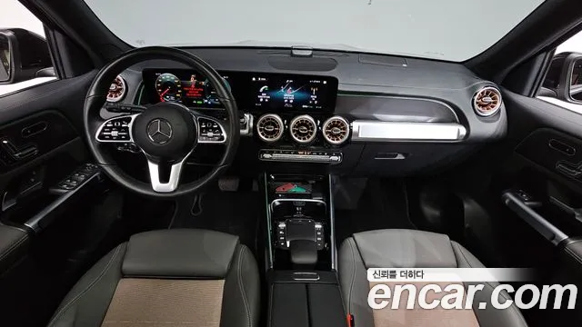 Mercedes-Benz EQB — Фото автомобиля 5