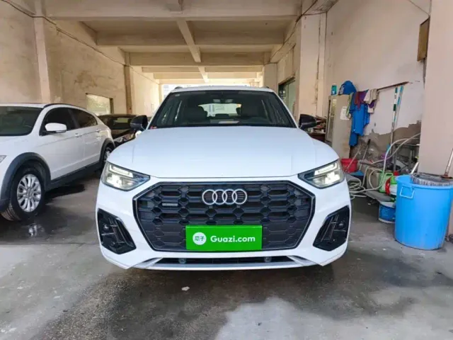 Audi Q5L — Фото автомобиля 2