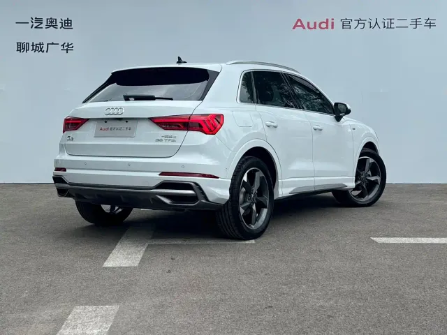 Audi Q3 — Фото автомобиля 4