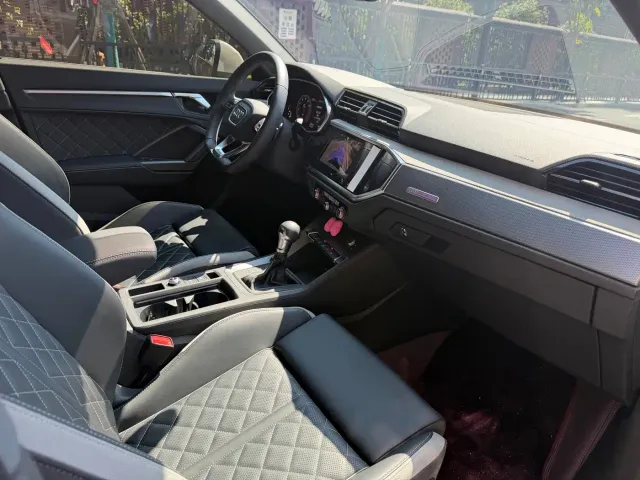 Audi Q3 — Фото автомобиля 7