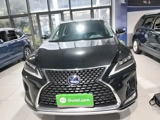 Lexus RX — Фото автомобиля 2
