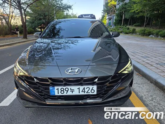Hyundai Avante CN7 — Фото автомобиля 3