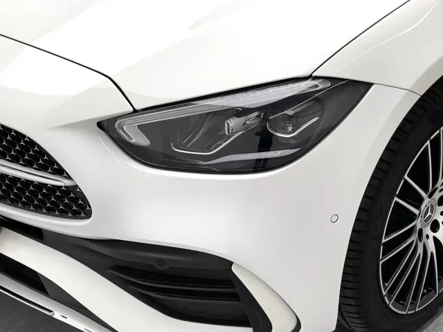 Mercedes-Benz C-Class — Фото автомобиля 18