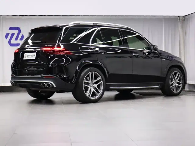 Mercedes-Benz GLE-Class AMG — Фото автомобиля 3