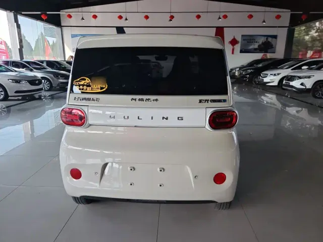 Wuling Hongguang Mini EV — Фото автомобиля 4