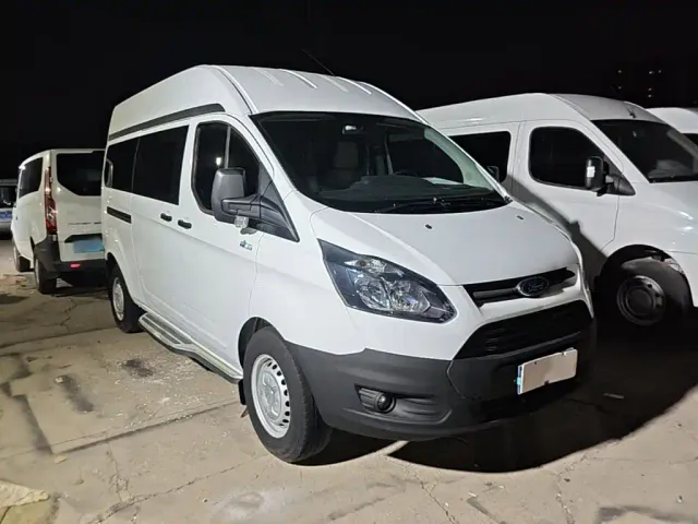 Ford Transit — Фото автомобиля 3