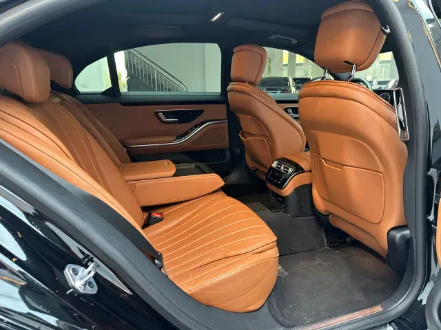 Mercedes-Benz S-Class — Фото автомобиля 8
