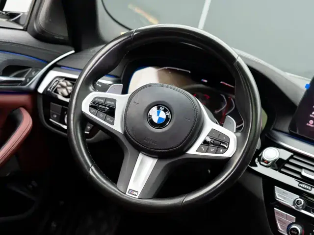 BMW 5 Series — Фото автомобиля 18