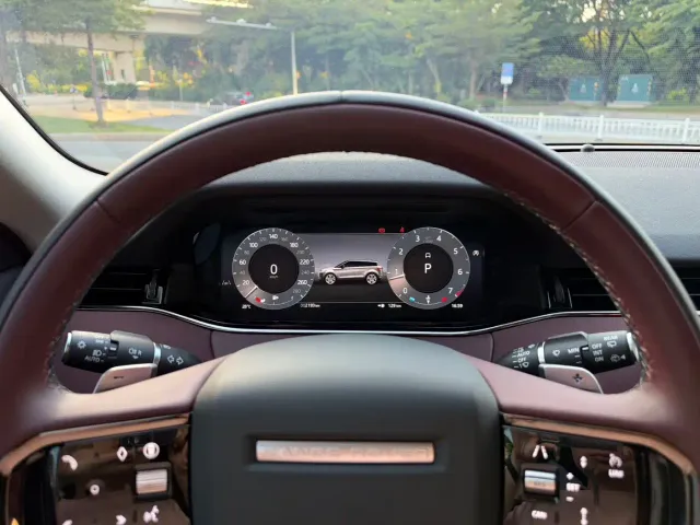 Land Rover Range Rover Evoque — Фото автомобиля 9