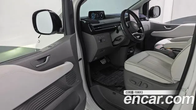 Hyundai Staria — Фото автомобиля 10