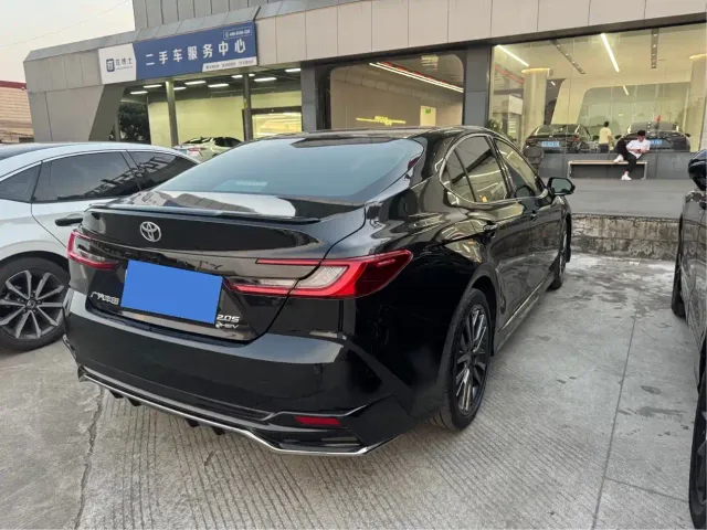 Toyota Camry — Фото автомобиля 7