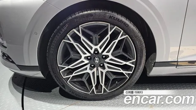 Hyundai Grandeur Grandeur (GN7) 2.5 Бензин 2WD — Фото автомобиля 5