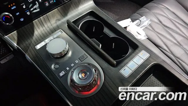 Genesis G80 Бензин 3.5 турбо AWD — Фото автомобиля 9