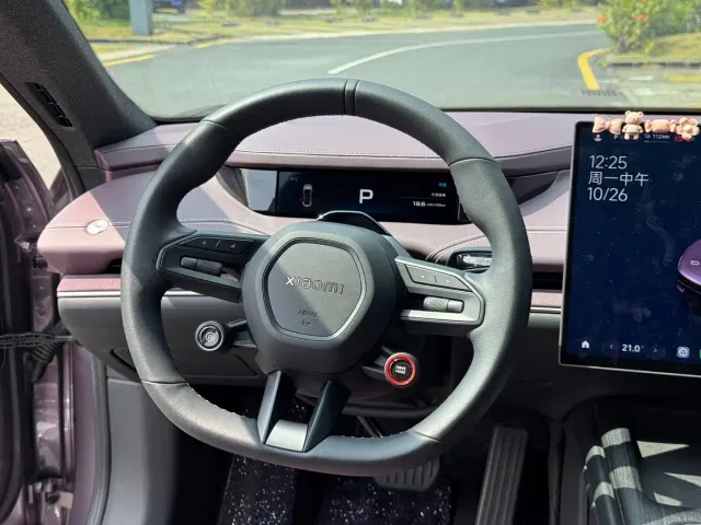 Xiaomi SU7 — Фото автомобиля 12