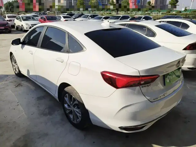 Buick Verano — Фото автомобиля 4