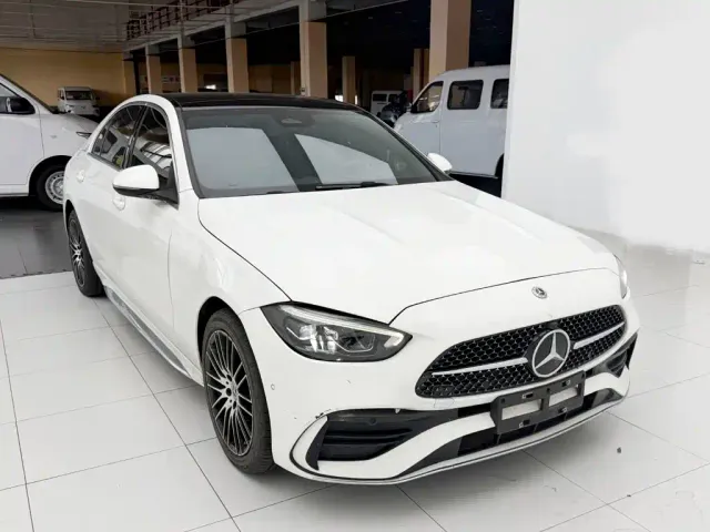 Mercedes-Benz C-Class — Фото автомобиля 3