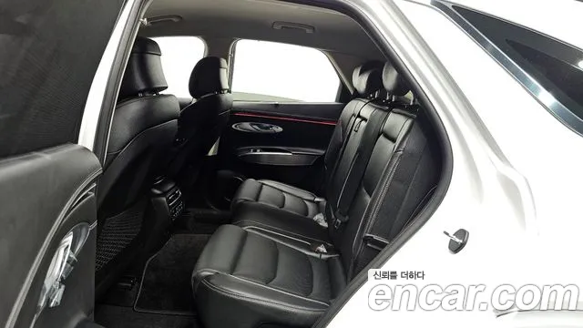 Genesis GV70 2.5T Бензин AWD — Фото автомобиля 12