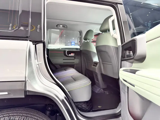 BAIC BJ40 — Фото автомобиля 11