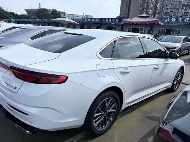 Geely Xingrui — Фото автомобиля 16