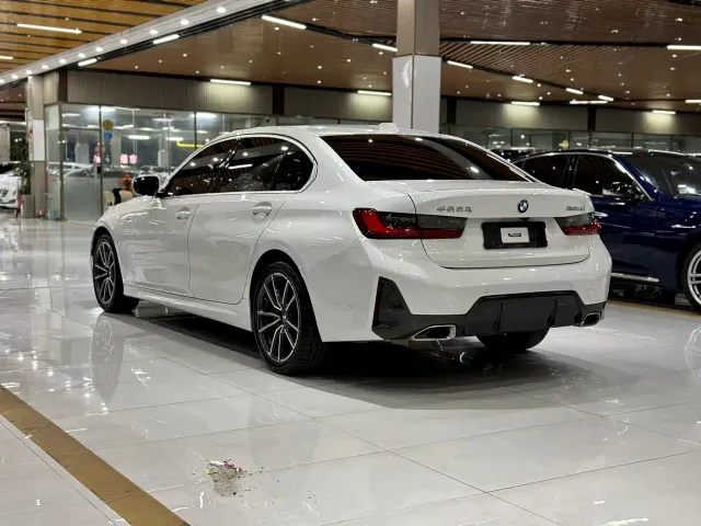BMW 3 Series — Фото автомобиля 4