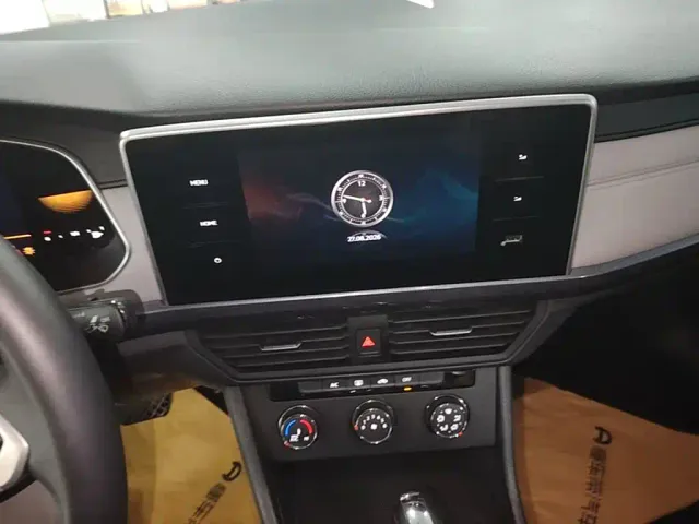 Volkswagen Bora — Фото автомобиля 12