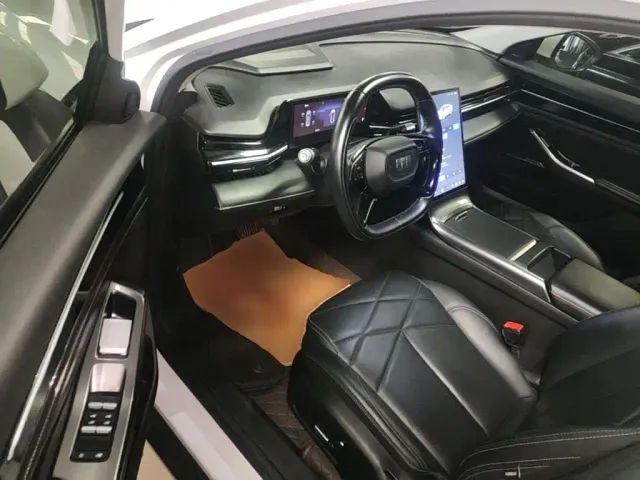 Geely Galaxy L6 — Фото автомобиля 15