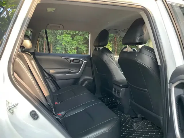 Toyota Wildlander 2022 Facelift 2.0L CVT 2WD Leading Edition — Фото автомобиля 9