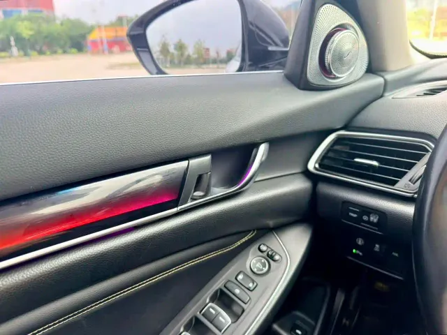 Honda Accord — Фото автомобиля 21