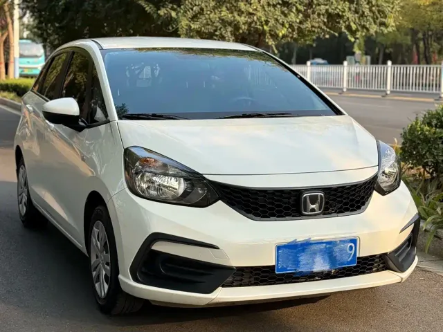 Honda Fit — Фото автомобиля 6