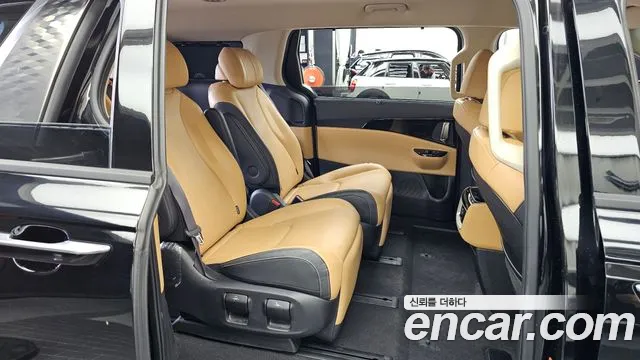 Kia Canival Carnival 4 поколение Бензин 7 мест Noblesse — Фото автомобиля 12