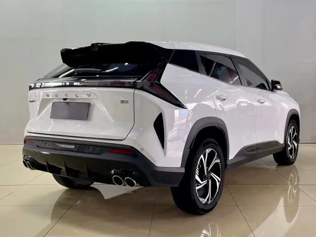 Geely Boyue — Фото автомобиля 6