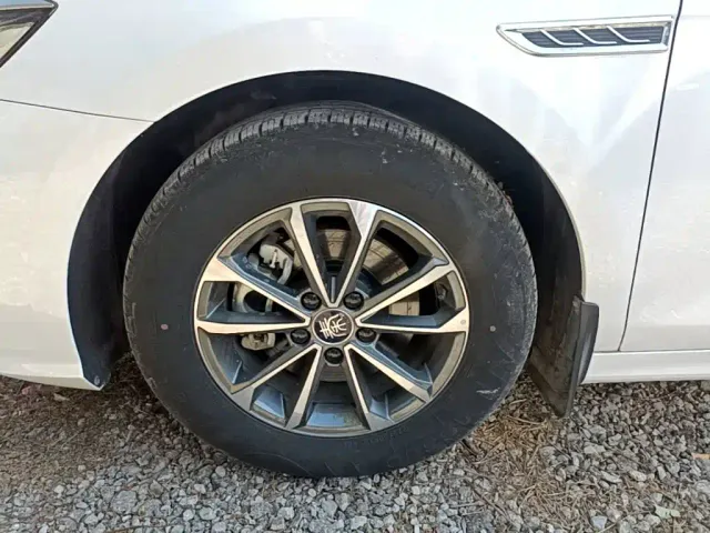 BYD Qin PLUS — Фото автомобиля 22
