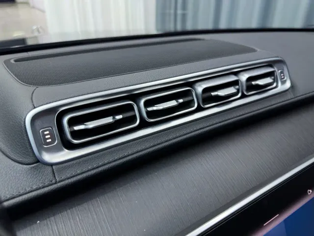 Mercedes-Benz S-Class — Фото автомобиля 13