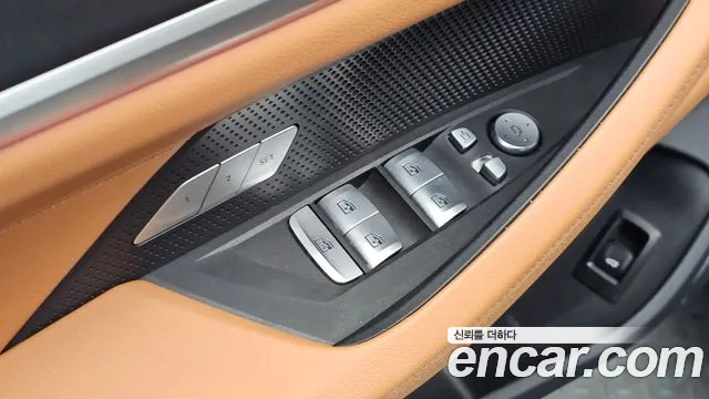 BMW i4 — Фото автомобиля 26