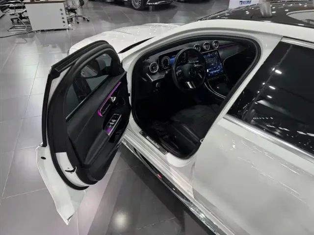 Mercedes-Benz C-Class — Фото автомобиля 13