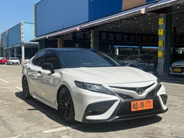 Toyota Camry — Фото автомобиля 3