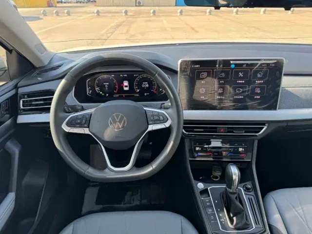 Volkswagen Lavida — Фото автомобиля 8