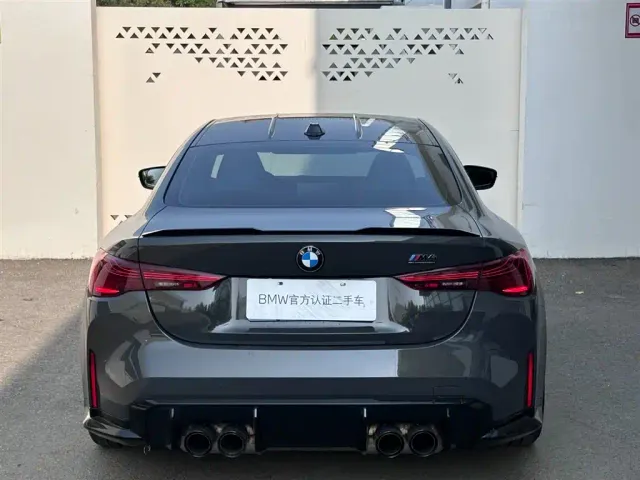BMW M4 — Фото автомобиля 5