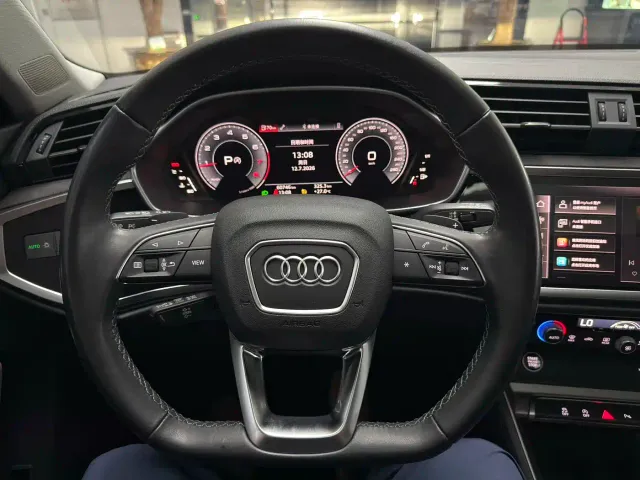 Audi Q3 — Фото автомобиля 7