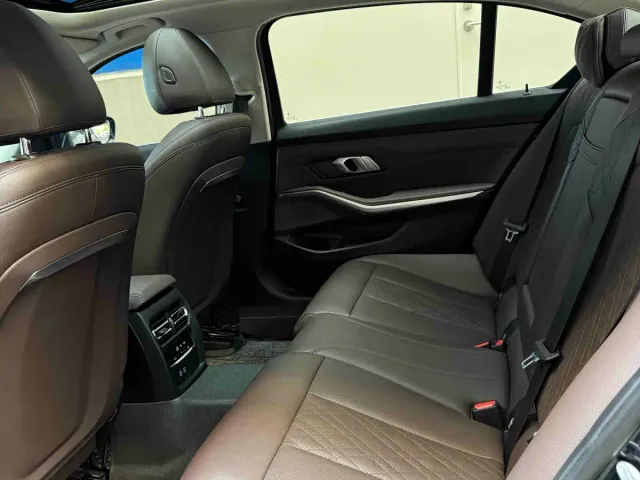 BMW 3 Series — Фото автомобиля 10
