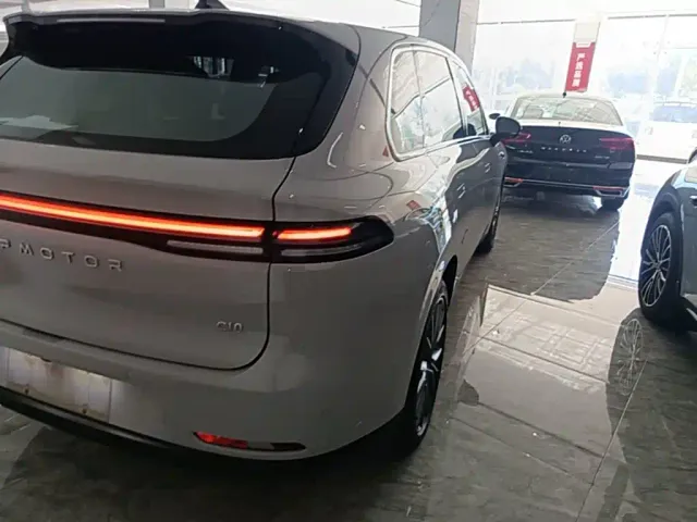 Leapmotor C10 — Фото автомобиля 7