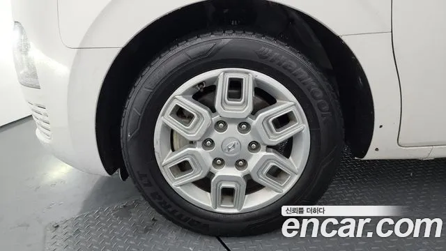 Hyundai Staria Staria Карго 5 мест — Фото автомобиля 5