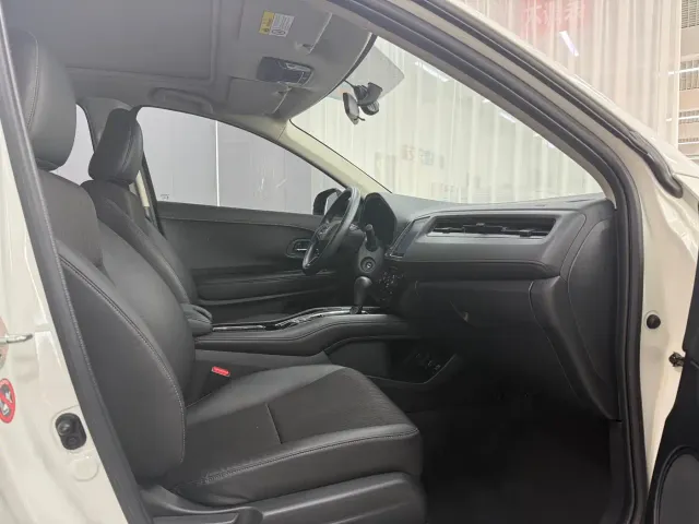 Honda Vezel — Фото автомобиля 8