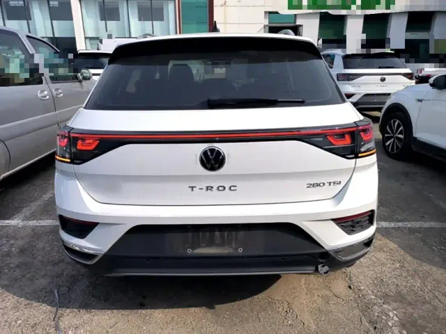 Volkswagen T-Roc — Фото автомобиля 5