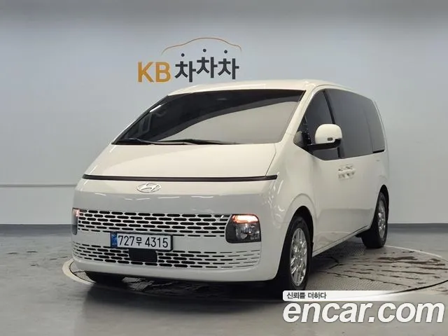 Фотография автомобиля — Hyundai Staria